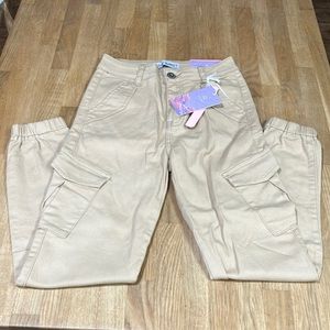 LILAC SUNSET CARGO BEIGE JUNIORS WOMEN’S PANTS SIZE 3/4